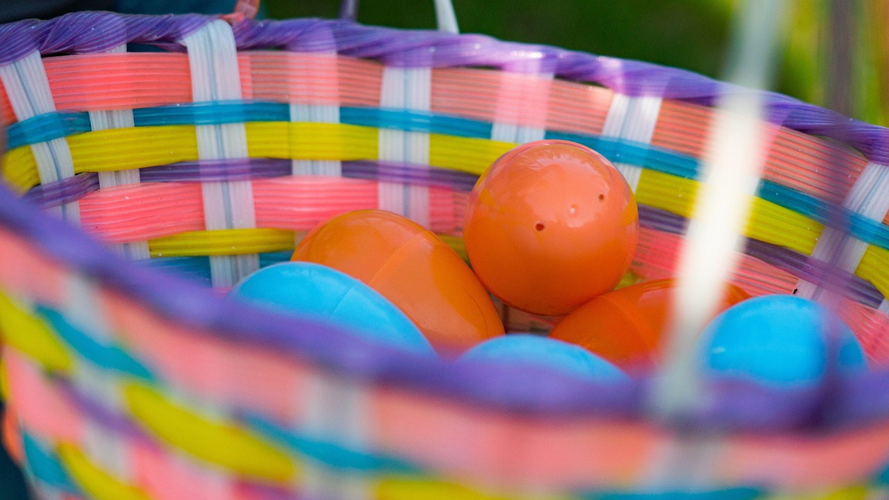13 Educational and Fun Ways To Use Plastic Easter Eggs