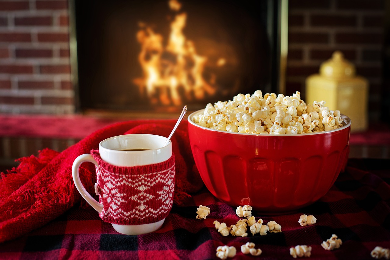 12 Ways To Embrace Coziness With Your Family This Winter